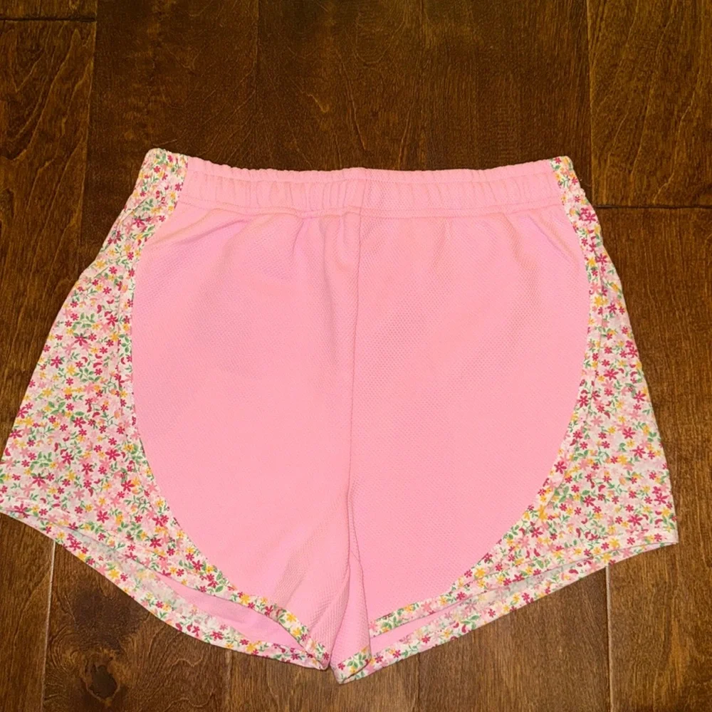 NWT BISBY Track Shorts - Dianthus Floral size 14 price is firm